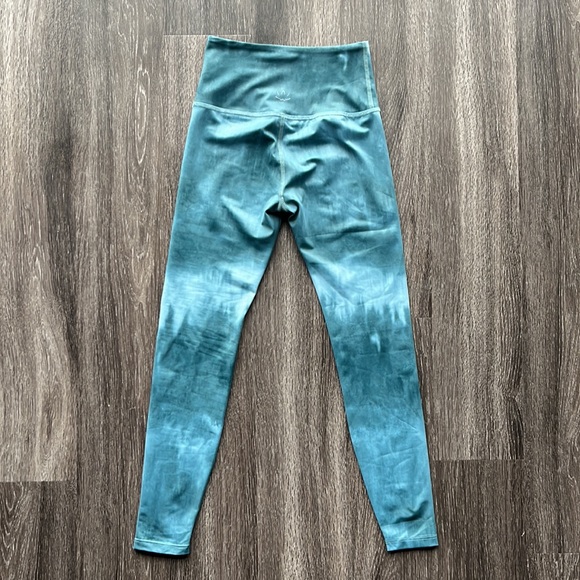 Beyond Yoga Leggings Teal Size S - Picture 5 of 7